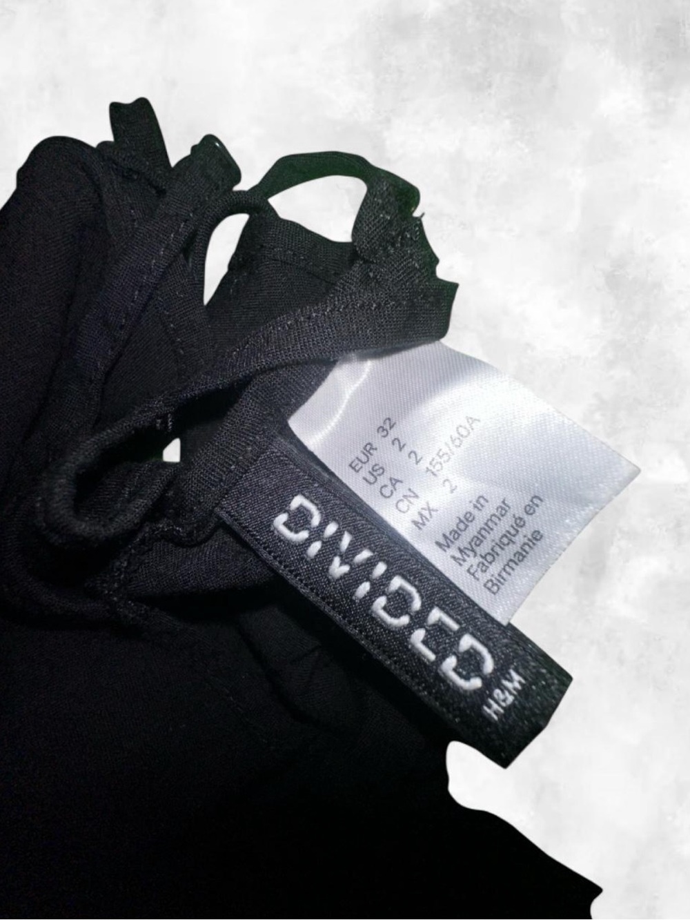 H&M Black V-Neck Spaghetti Strap Romper - Picture 5 of 5